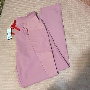 Figs Mombasa Chalk Pink M